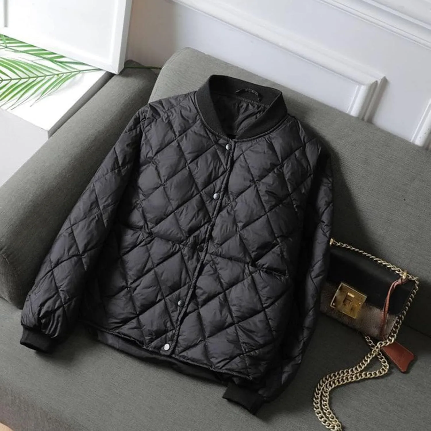 Quilted Jackets for Women Lightweight Bomber Puffer Jacket Oversized Button Down Cropped Coat Casual Fall Winter Tops