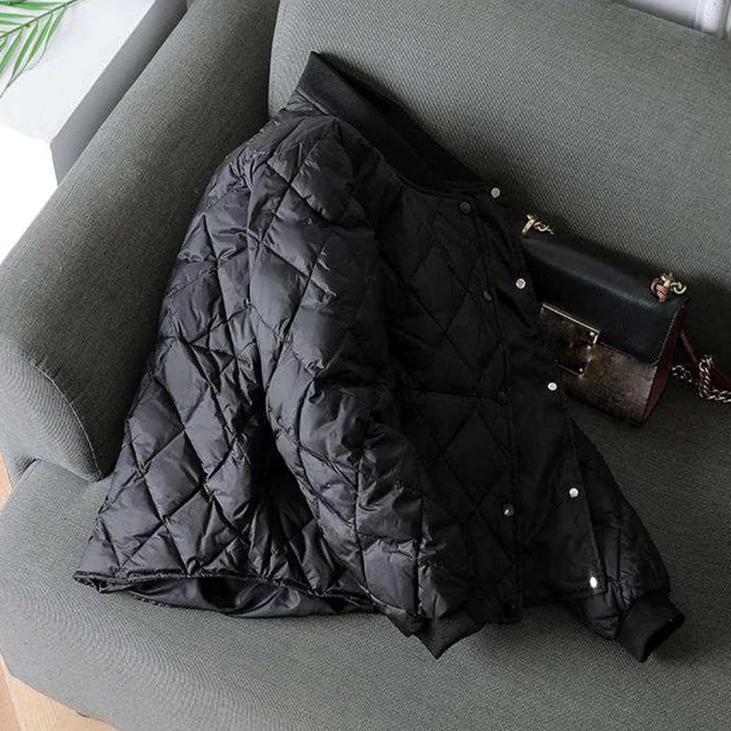 Quilted Jackets for Women Lightweight Bomber Puffer Jacket Oversized Button Down Cropped Coat Casual Fall Winter Tops